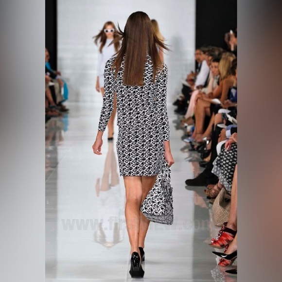 Ralph Lauren Collection Purple Label Mini Skirt Vintage Runway 60s Style White S - Picture 10 of 16